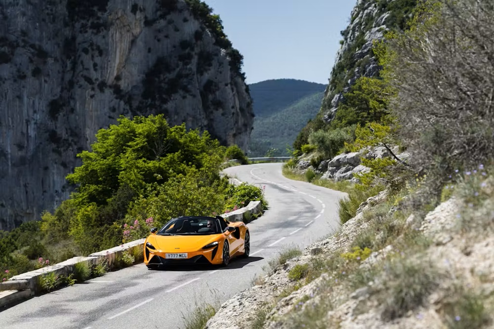 McLaren Artura Spider Monaco 056