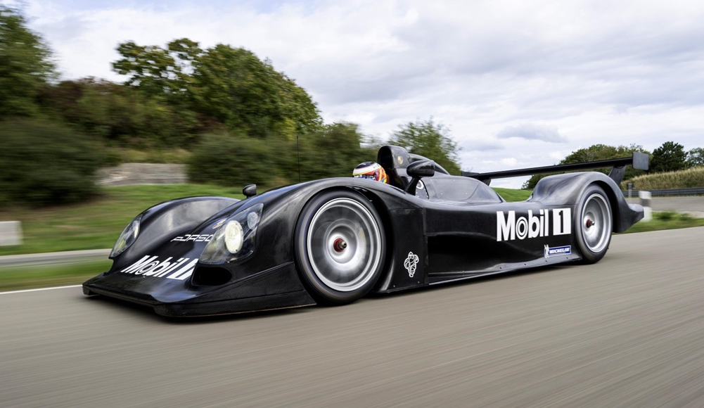 Porsche Brings LMP 2000 Racing Car To Life After 25 Years