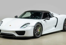 2015 Porsche 918 Spyder