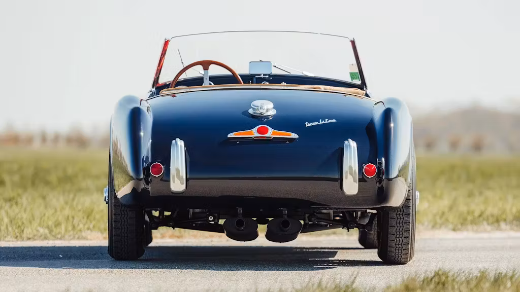 Buyers Guide: 1954 Siata 208S Spider 5 1954 siata 208s motto spider 10