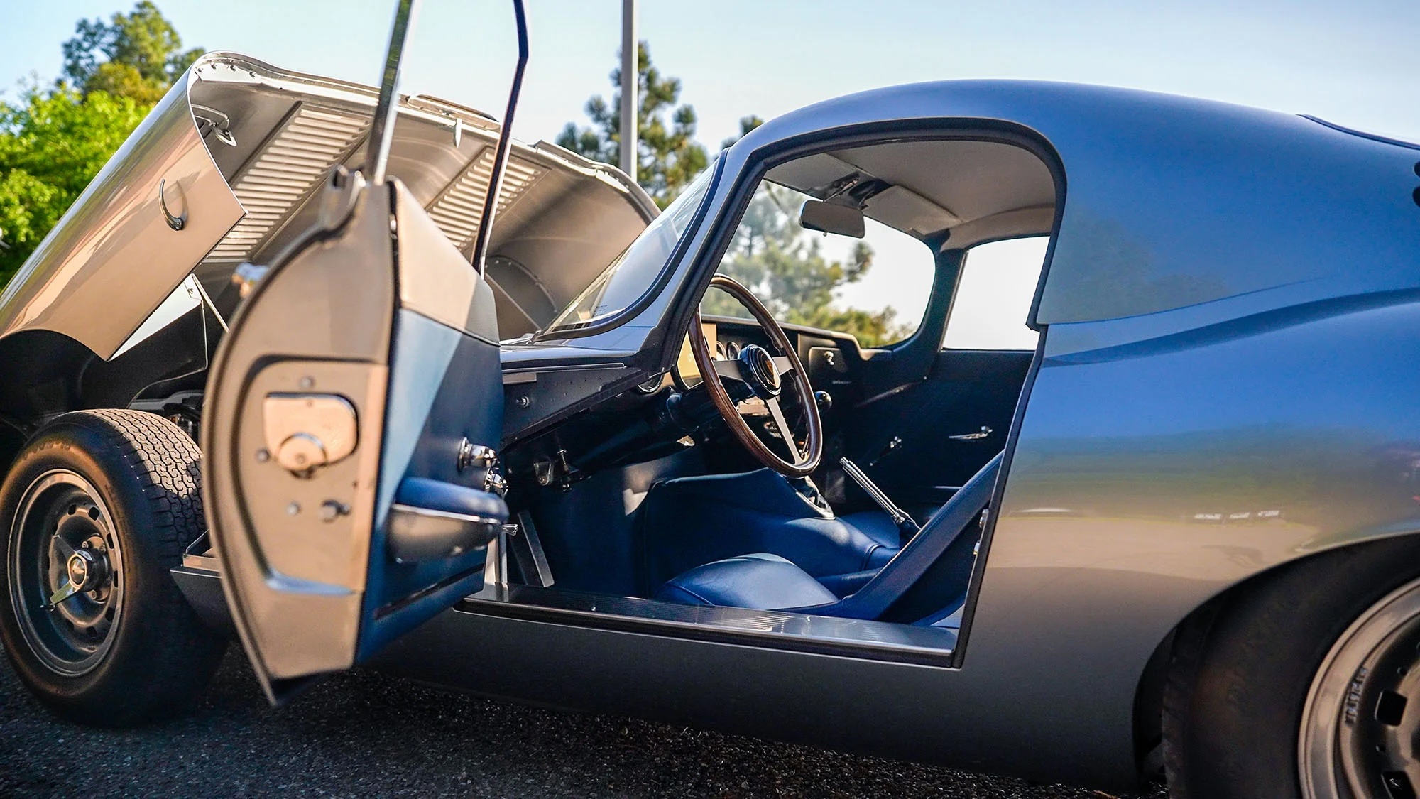 PETROLICIOUS 1964 JAGUAR LOWDRAG 02.jpg Kopie