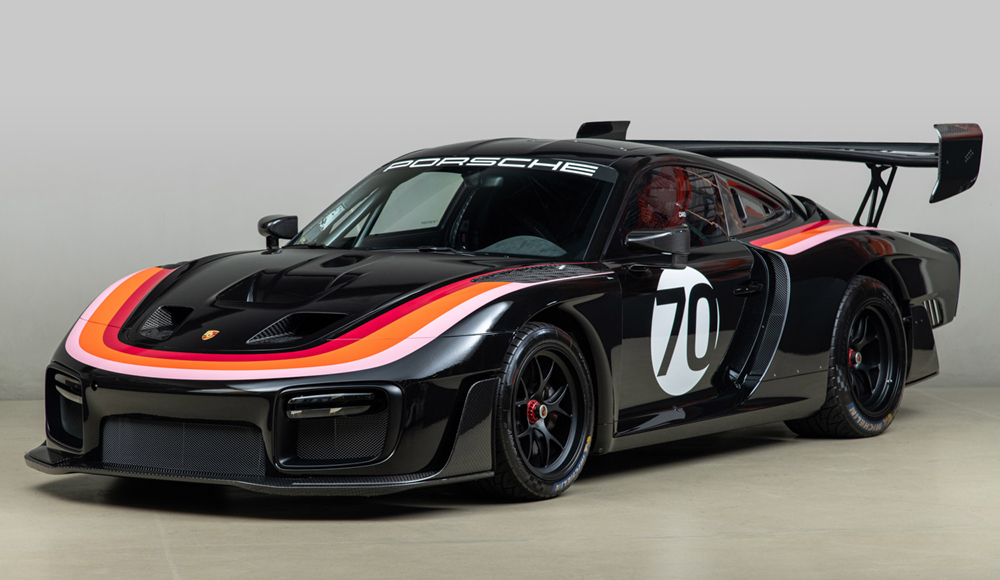 2019 Porsche 935/19 - collectorscarworld