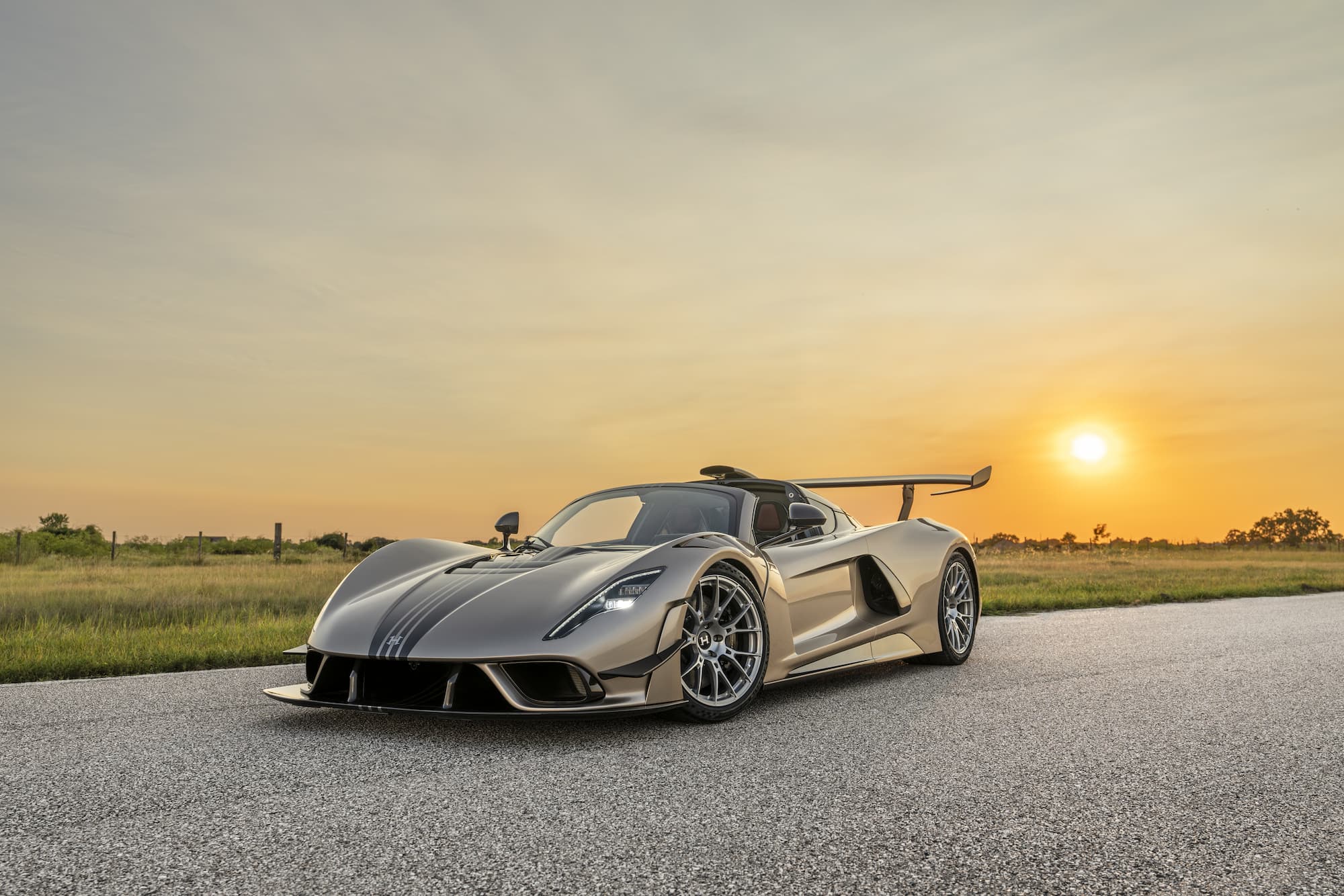 Hennessey Unveils 1 of 1 Manual Venom F5 with 2031 HP Low 6 1
