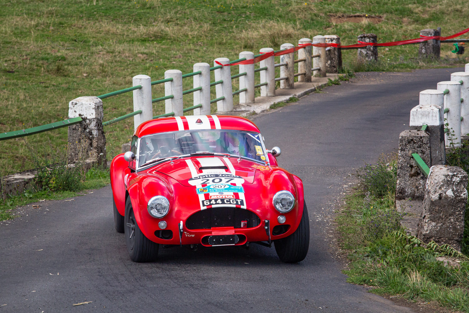 News from Motor Racing Legends 6 Shaun Lynn Shelby Cobra Credit Rene Photo