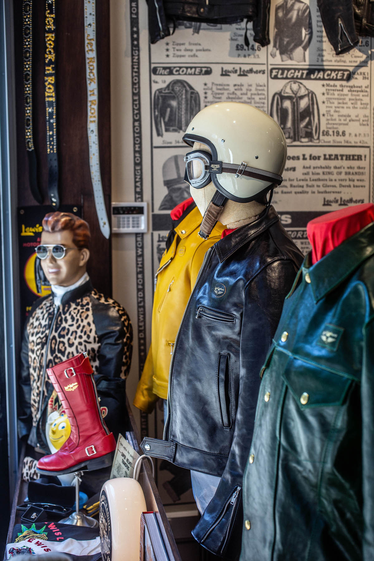 lewis leathers HD0B9431