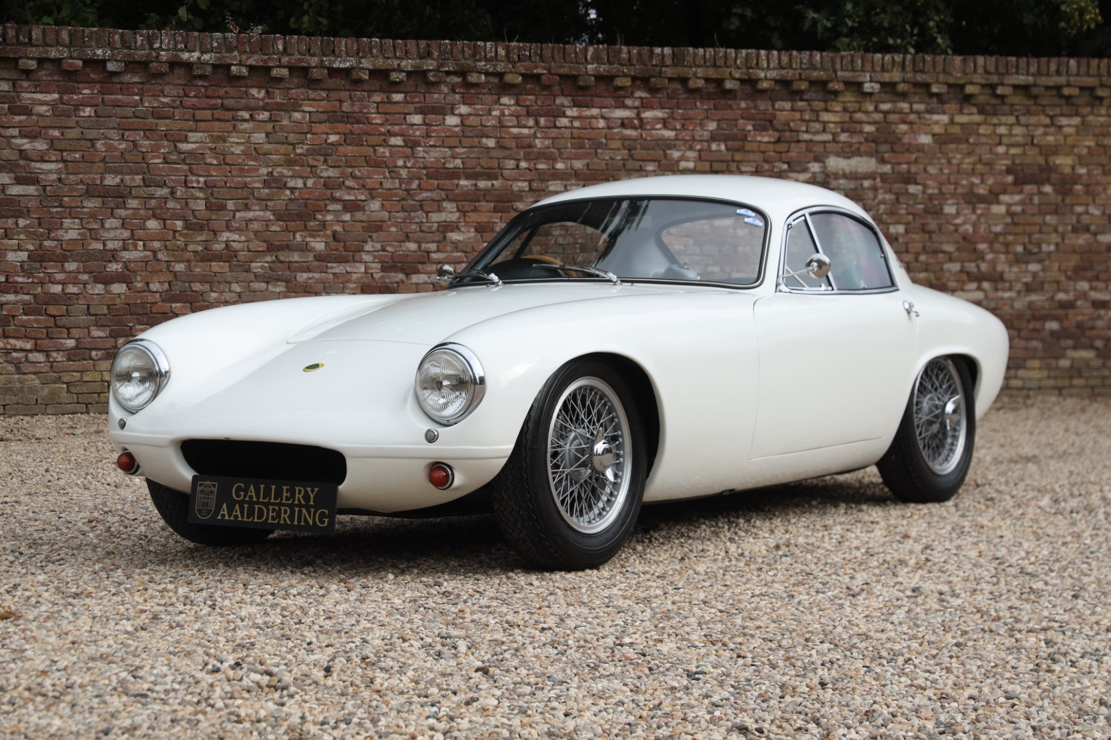 The Lotus Elite Super 100 (1961) 4 ATNNKVYiNDN9