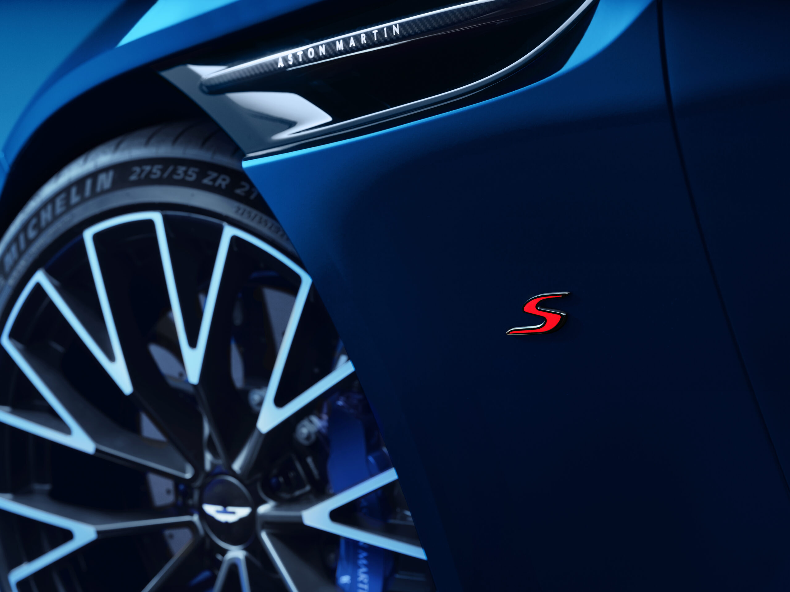 Aston Martin DB12 S 11 scaled