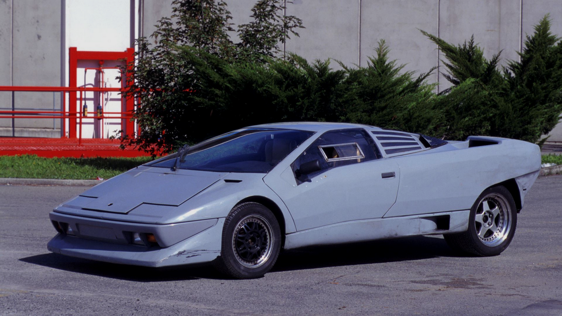 Screenshot 2025 10 09 at 09 08 50 Lamborghini Diablo celebrating 35 years of an icon