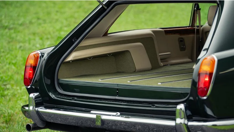 Screenshot 2025 10 29 at 23 53 27 The Corniche shooting brake that Rolls Royce could have made GRR