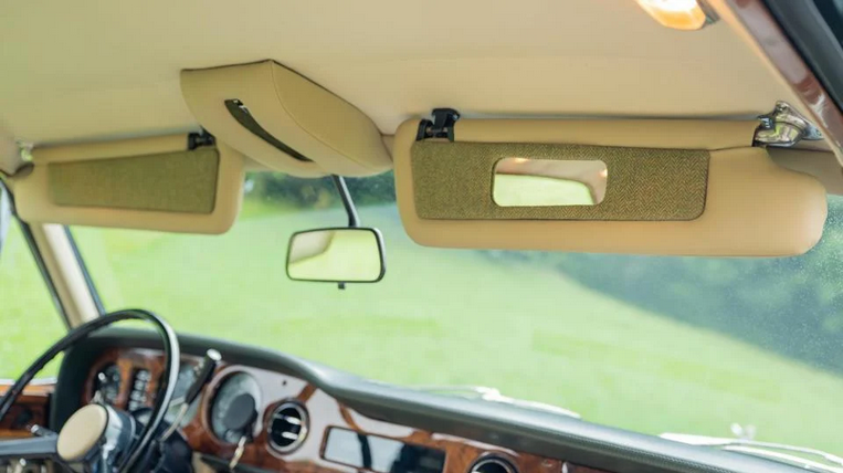 Screenshot 2025 10 29 at 23 55 09 The Corniche shooting brake that Rolls Royce could have made GRR