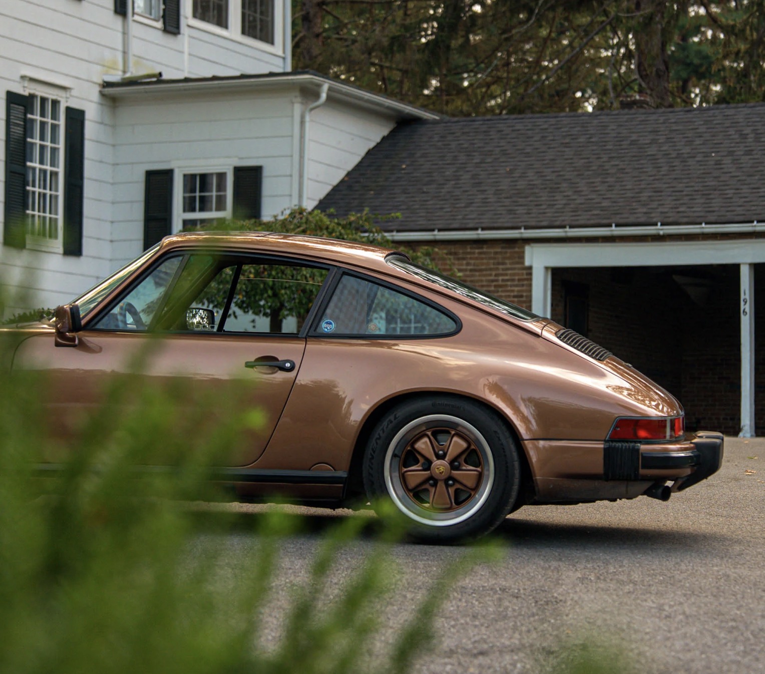 Cognac Brown 911 – The Right Car in the Right Place 3 Bildschirmfoto 2025 11 19 um 09.38.00