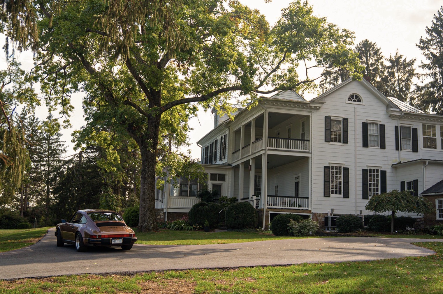 Cognac Brown 911 – The Right Car in the Right Place 2 Bildschirmfoto 2025 11 19 um 09.38.05