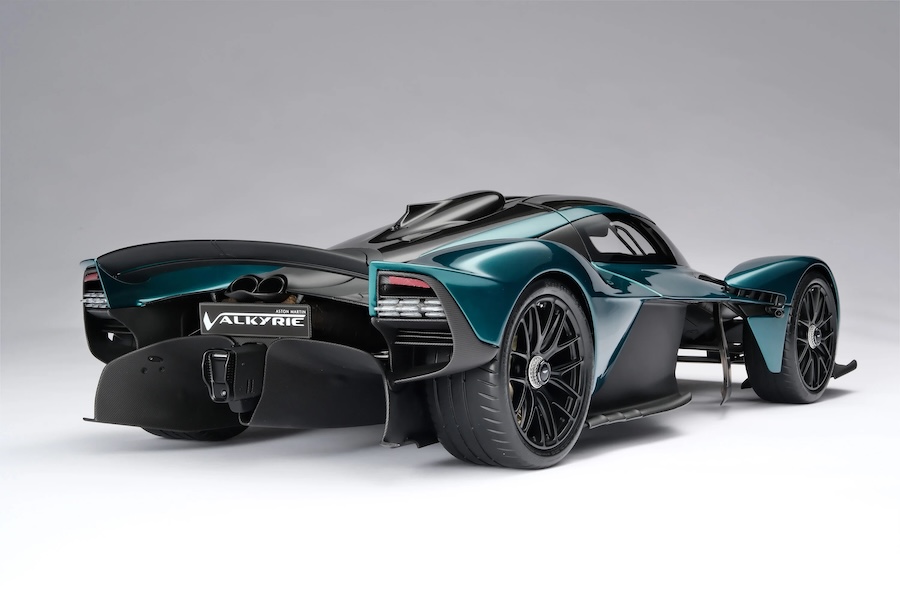 Aston Martin Valkyrie By Amalgam Collection 2 M6302