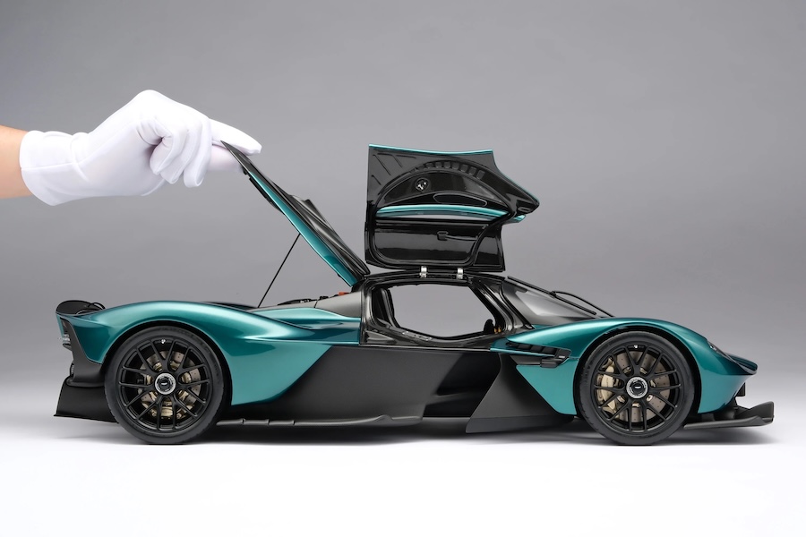 Aston Martin Valkyrie By Amalgam Collection 9 M6302