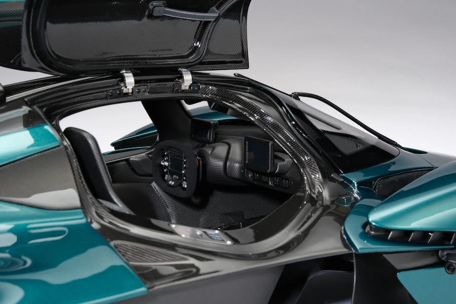 Aston Martin Valkyrie By Amalgam Collection 12 M6302