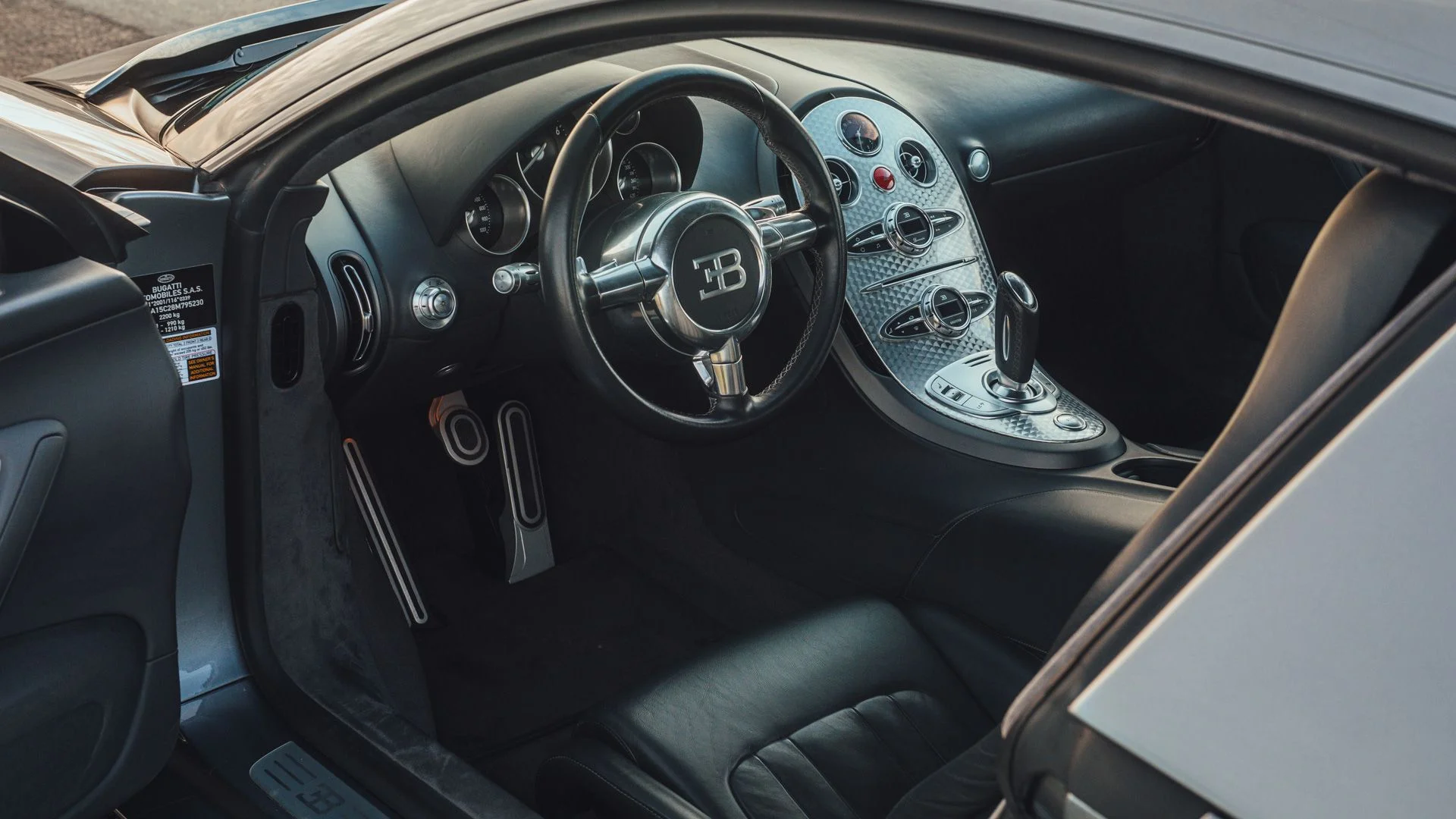 2008 Bugatti Veyron 16.4 Coupe 7 2008 bugatti veyron 16 4 coupe 3