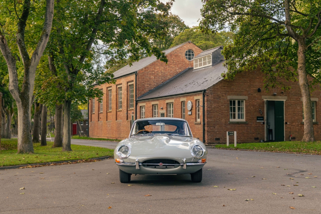 1961 Jaguar E-Type Series 1 3.8 FHC – Flat Floor 2 5 5