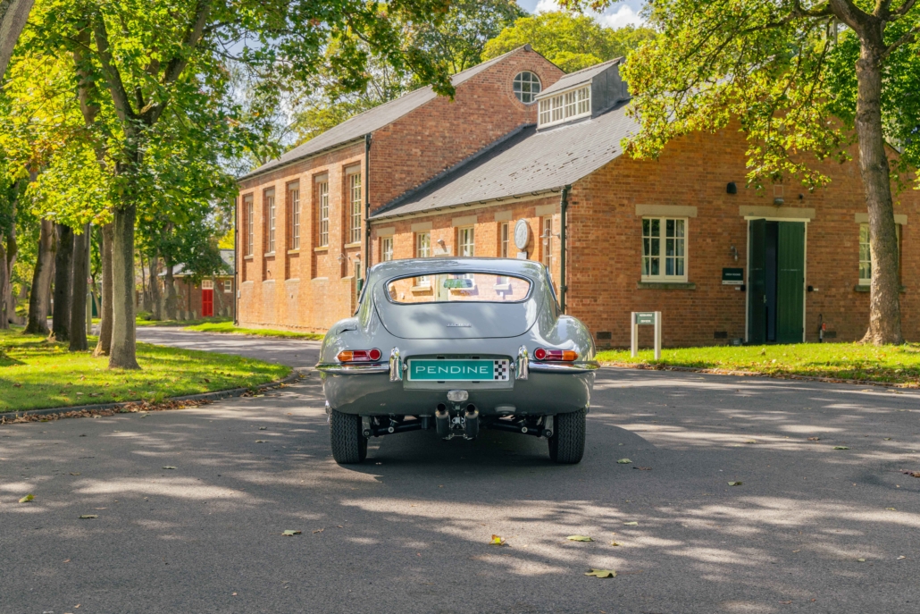 1961 Jaguar E-Type Series 1 3.8 FHC – Flat Floor 6 6 3