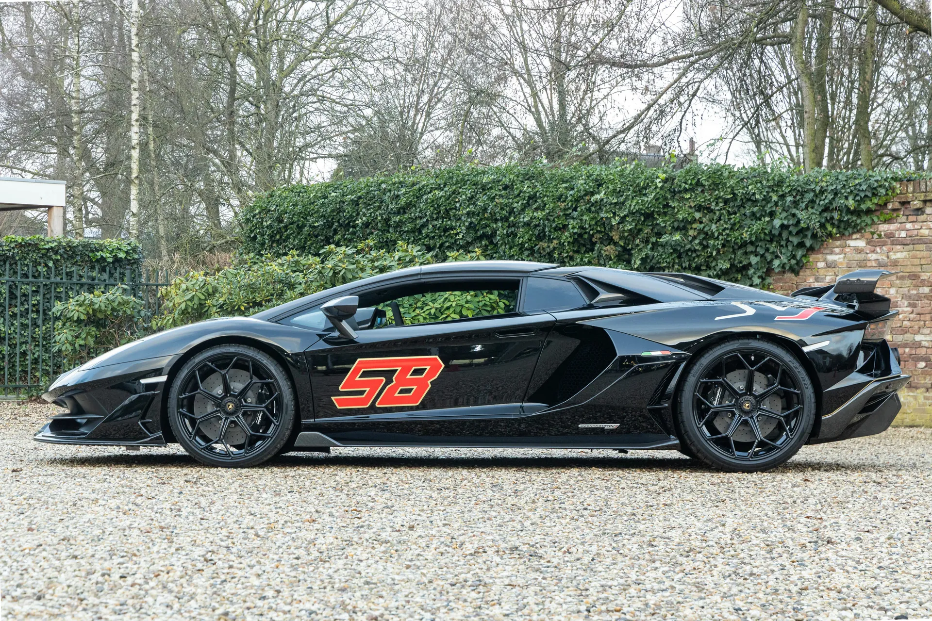 2020 Lamborghini Aventador SVJ Roadster “Ad Personam” 4 6