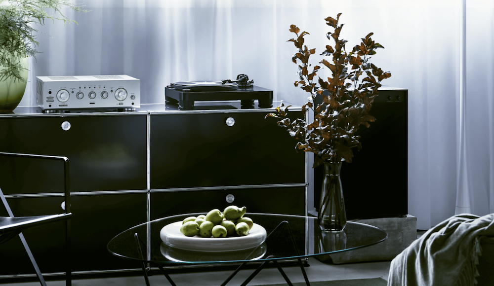 Fully Manual Belt-Drive Audio - Technica Turntable