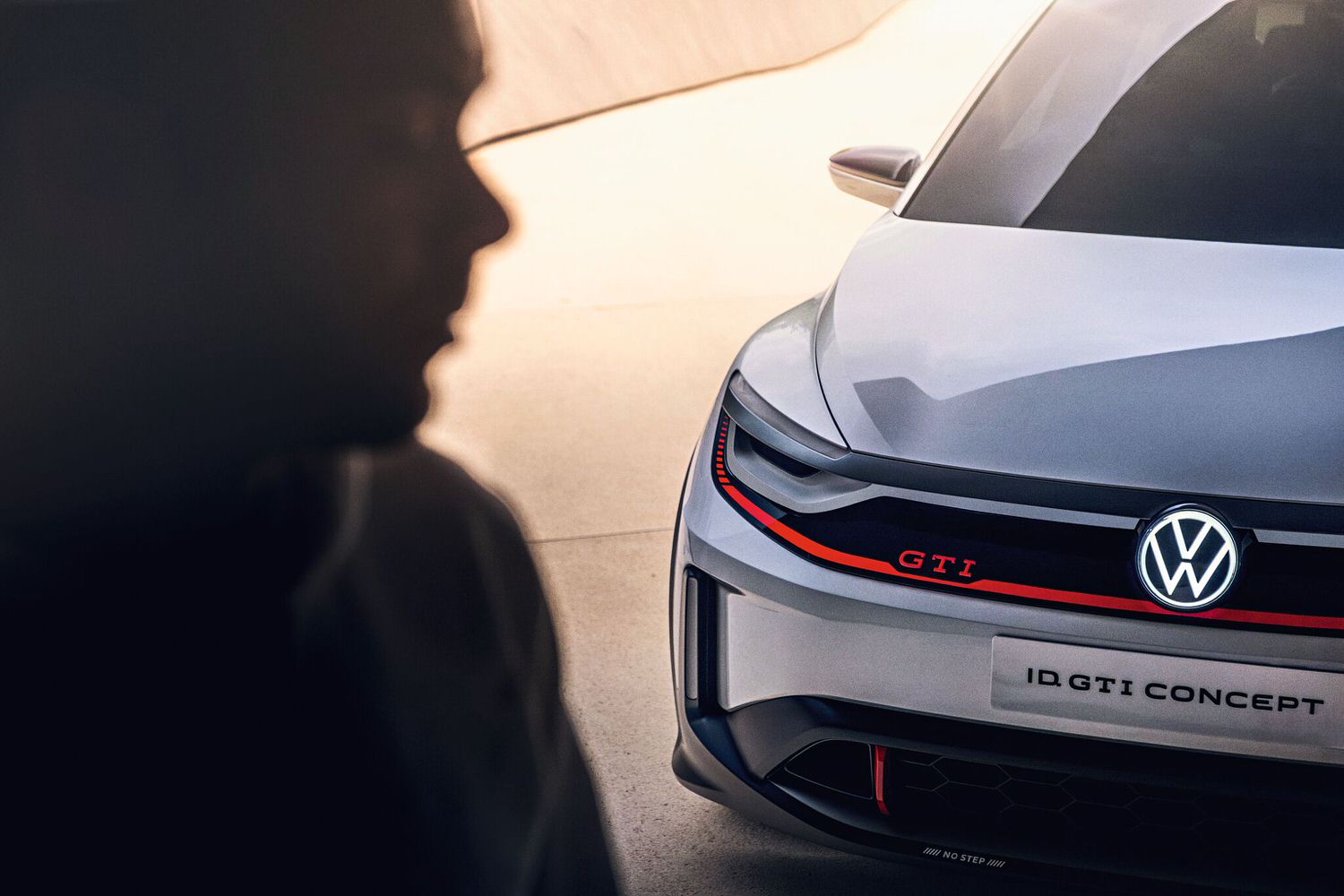 Cast From The Same Form 7