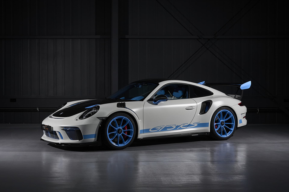 GT3RS whiteblue 111 8570 a