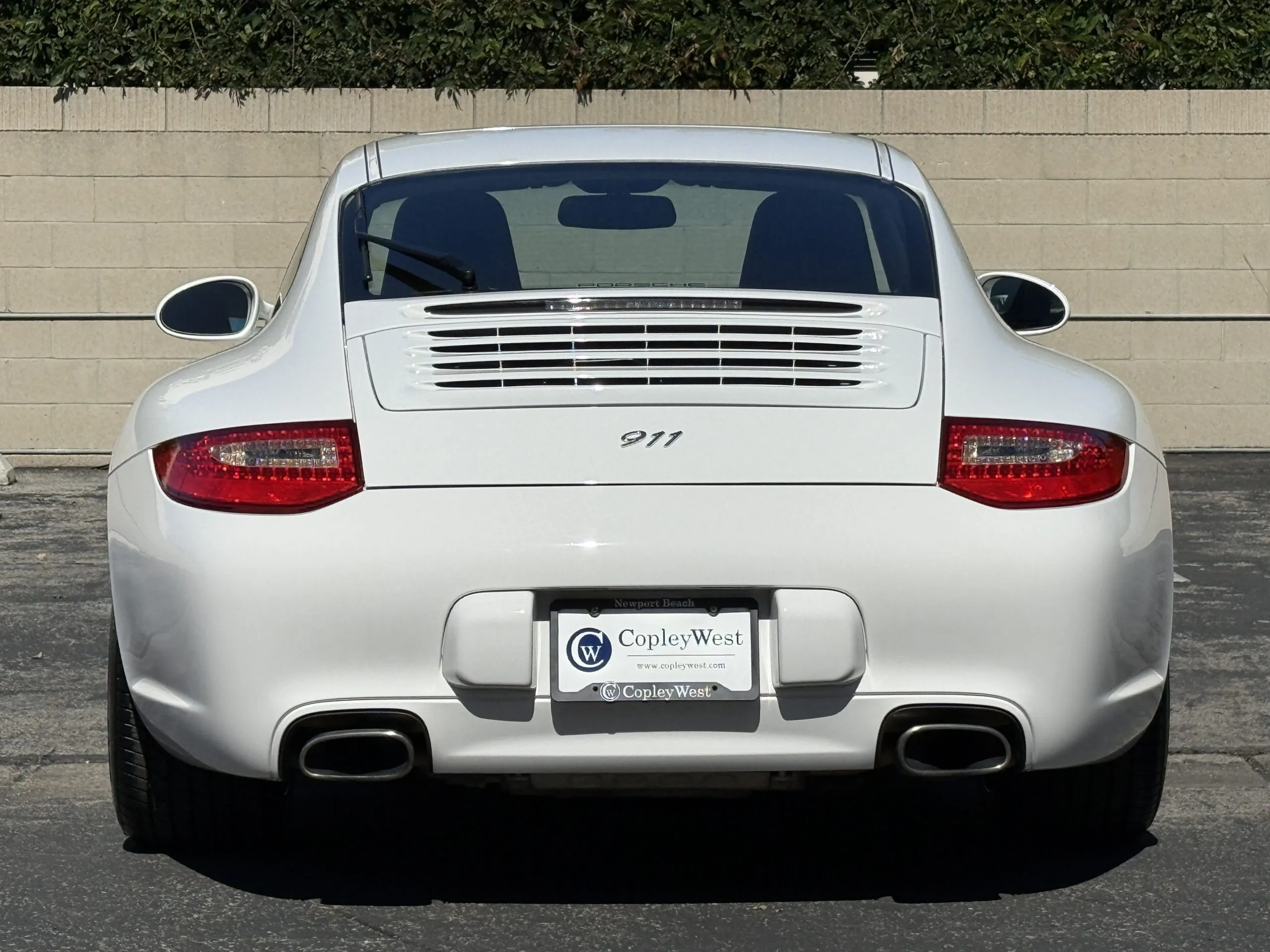 2009 Porsche 911 Carrera Coupe – 6 Speed Manual 5 f