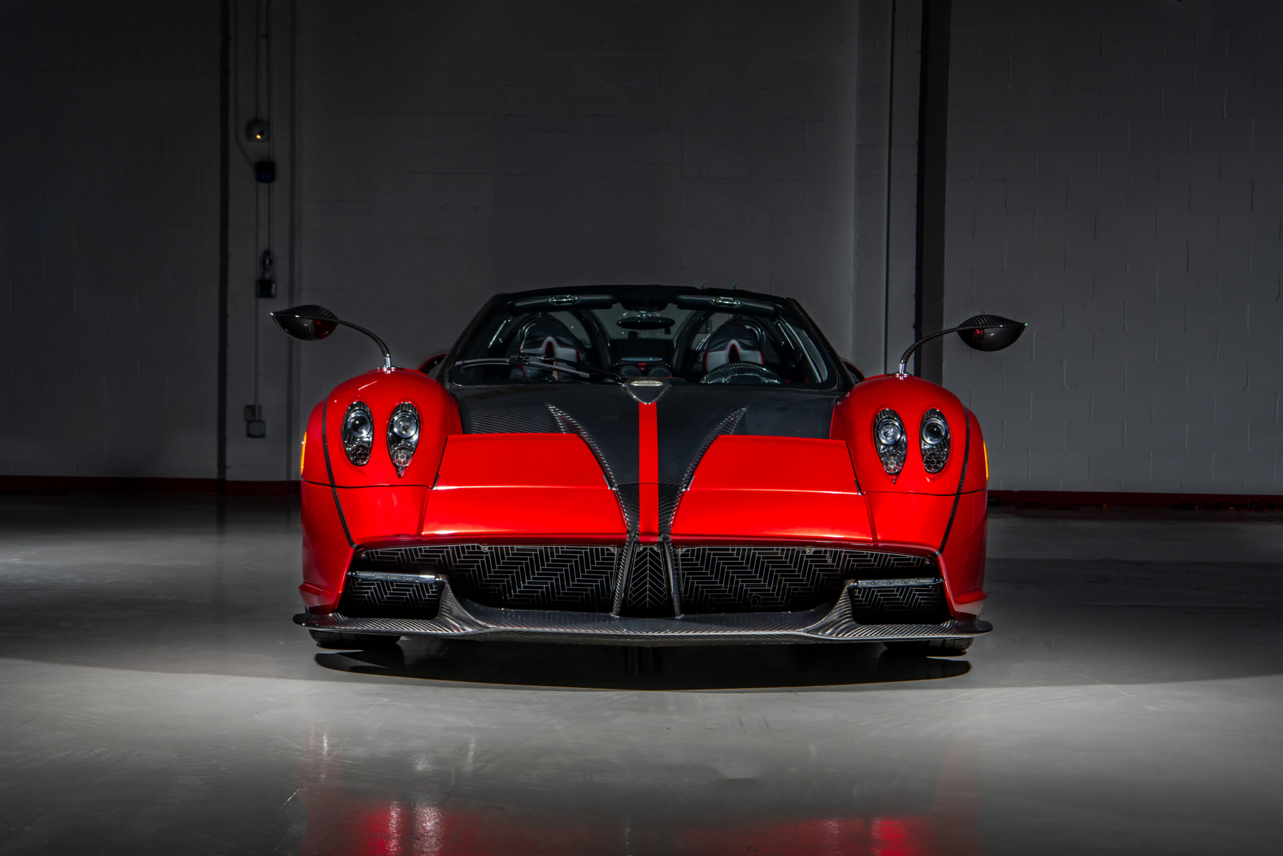 2017 Pagani Huayra Roadster 1412590 scaled