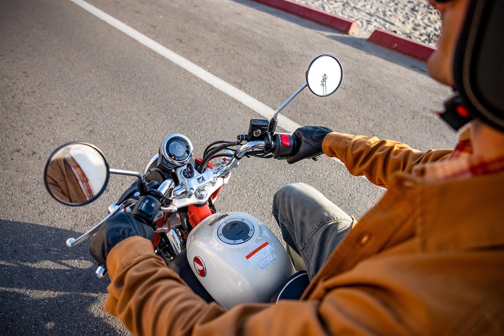 Honda Monkey - The Retro-Style Mini Motorcycle 17 2025 monkey gallery 02.jpg