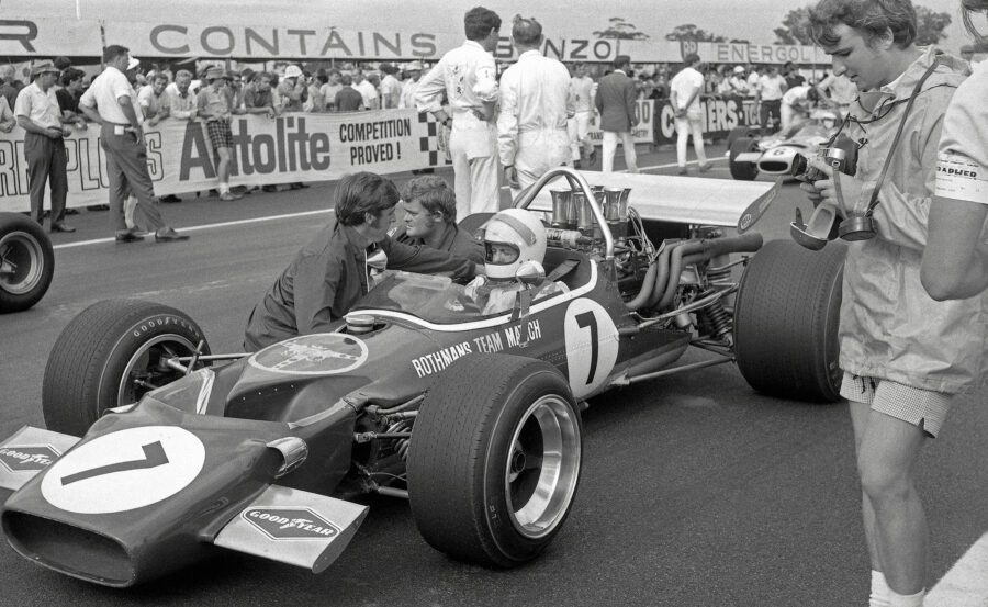 29-wf-1970-005-100-frank-matich-mclaren-m10a-chevrolet-v8-paddock_coated