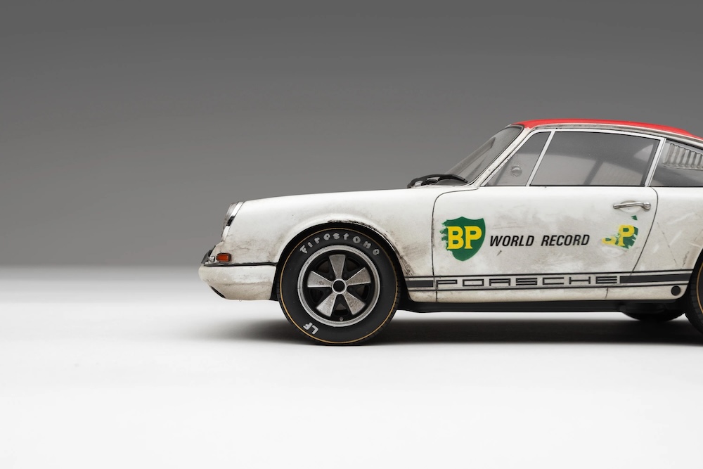 Porsche 911 R - 1967 BP World Record By Amalgam Collection 4 Porsche911R1.18ScaleWeathered WHITE