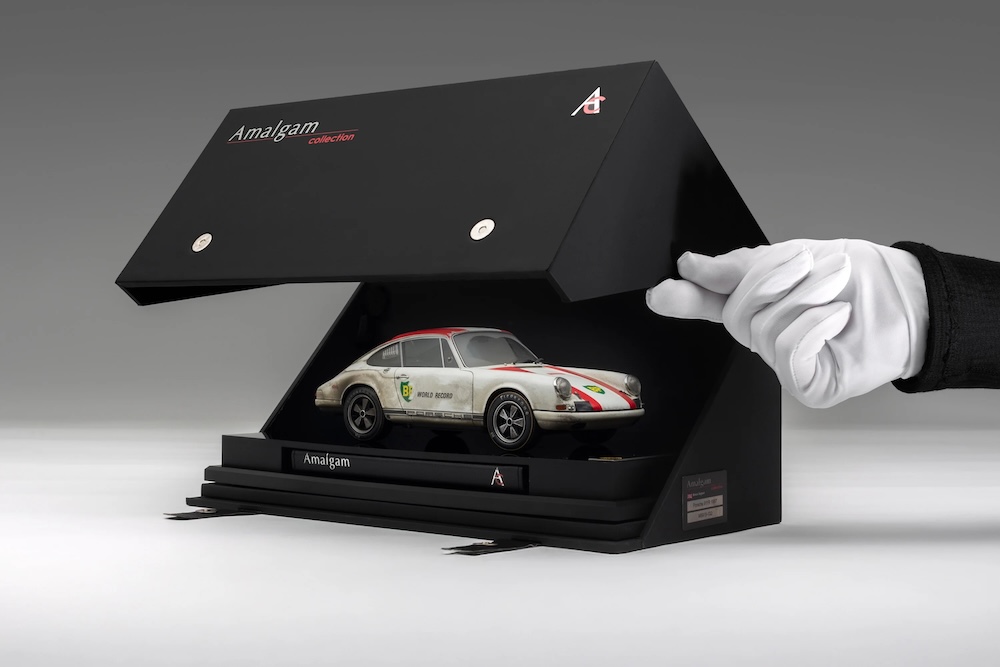 Porsche 911 R - 1967 BP World Record By Amalgam Collection 17 Porsche911R1.18ScaleWeathered WHITE