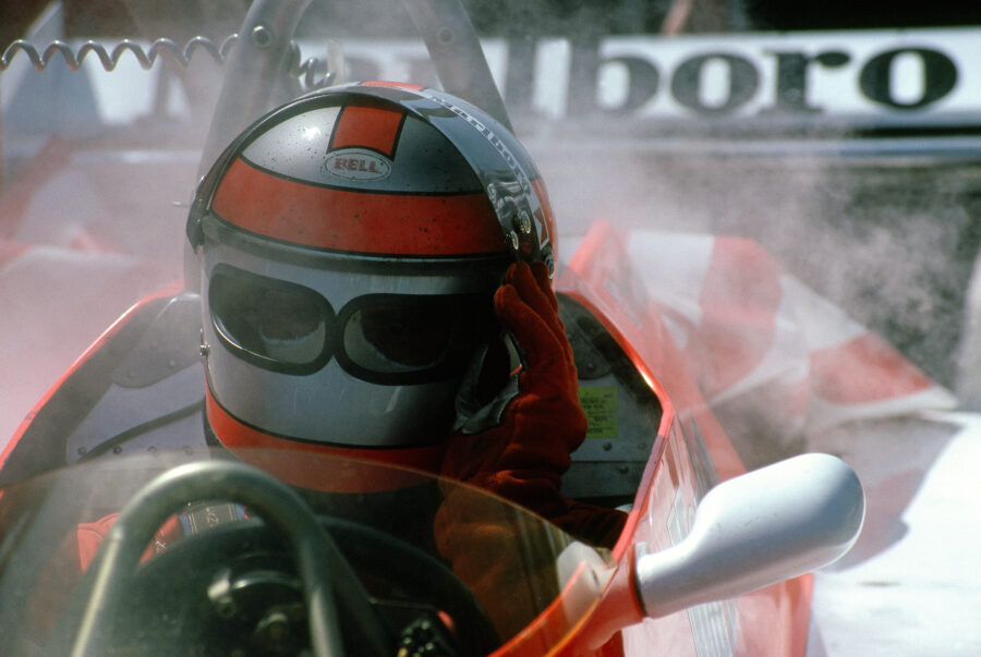 02-lb-1980-670-john-watson-mclaren-m29_coated-2