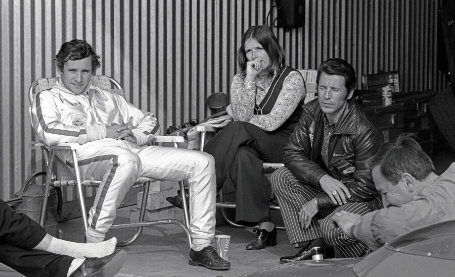 49-os-1971-321-ickx-andretti_coated