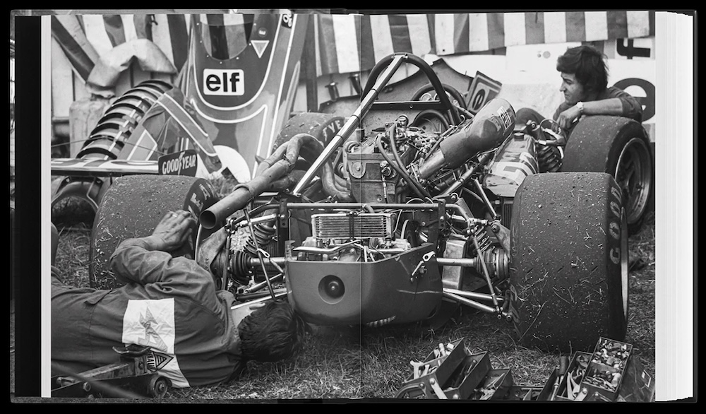 Car Racing 1972 4 CR72 Interieur02 Site.png