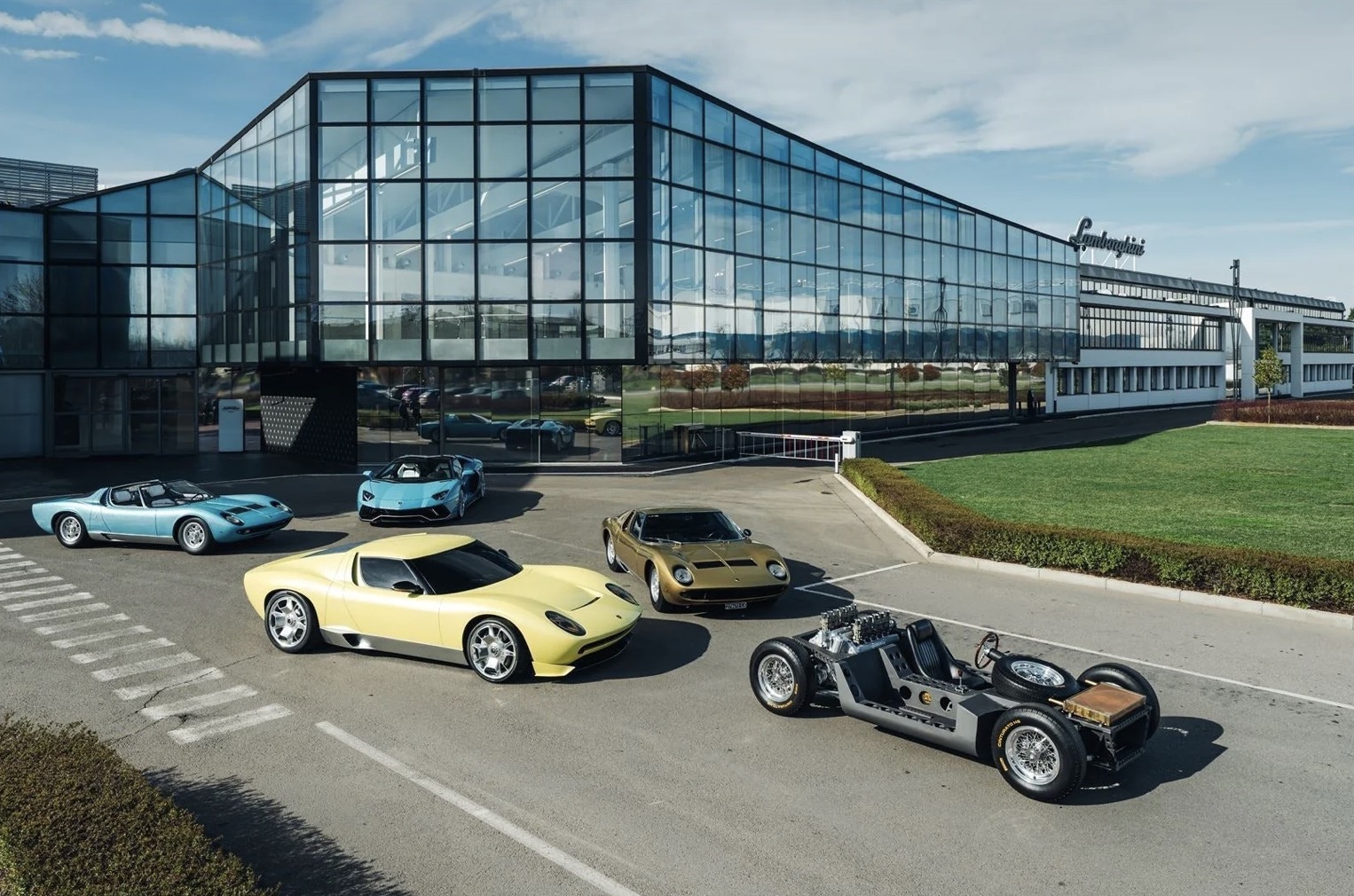 The Factory Lamborghini Miura Roadster 8 Bildschirmfoto 2026 04 06 um 20.25.53