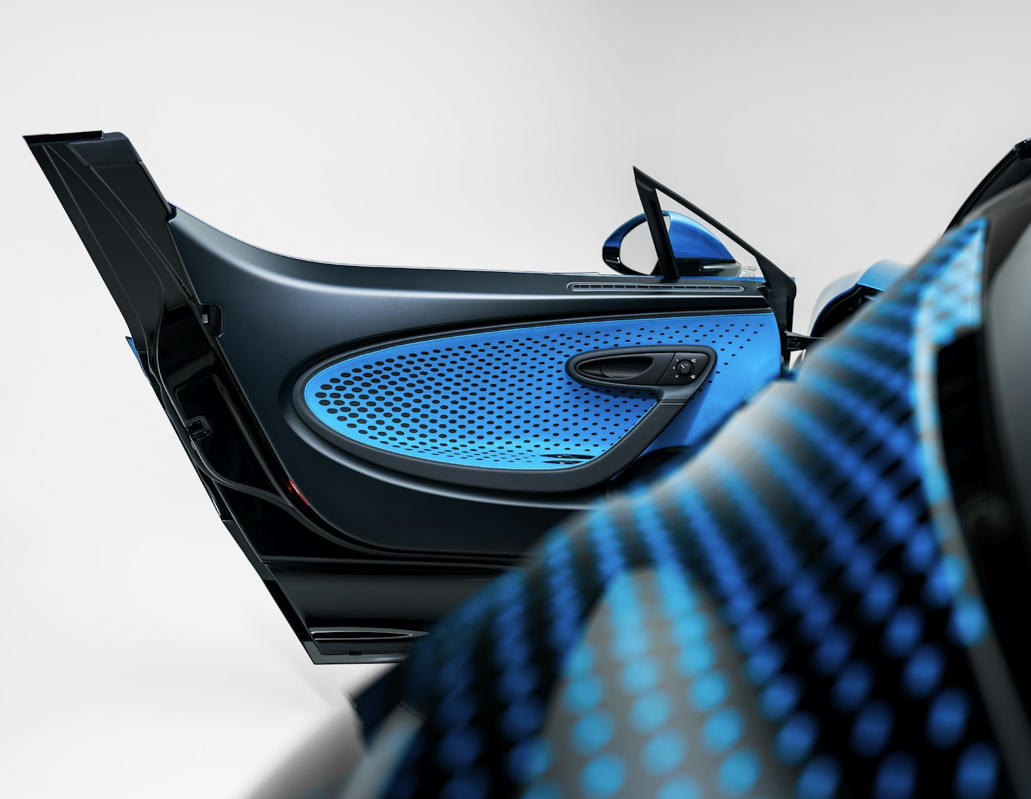 10 BUGATTI Mistral Sur Mesure Fly Bug