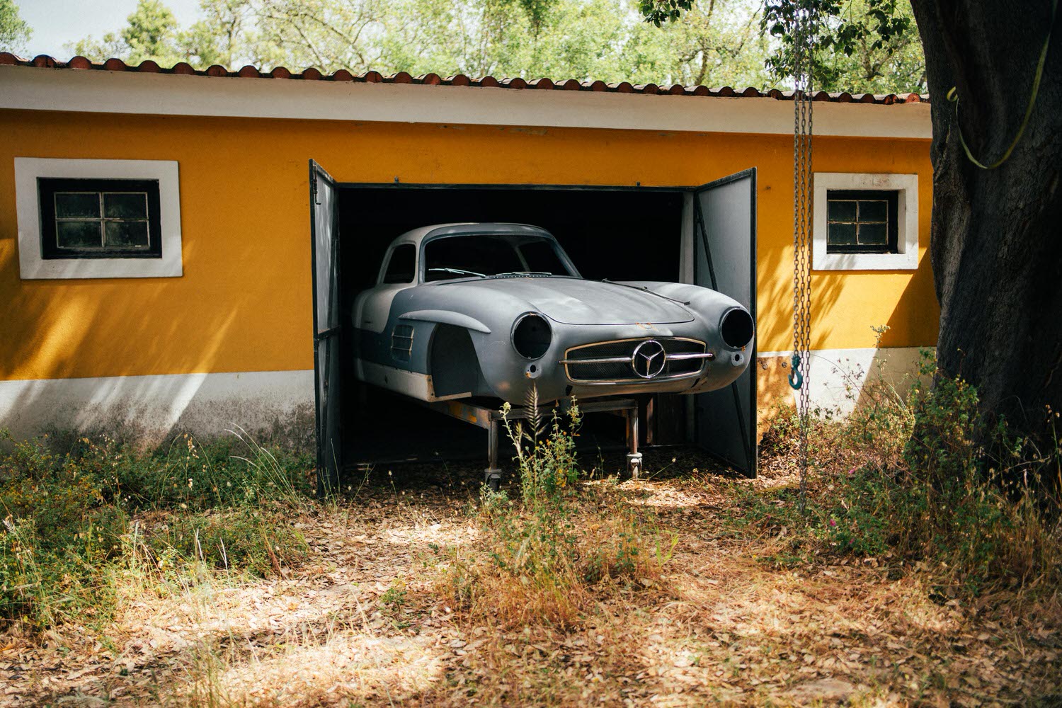 HK ENGINEERING 300SL barnfind Lisbon2026 23