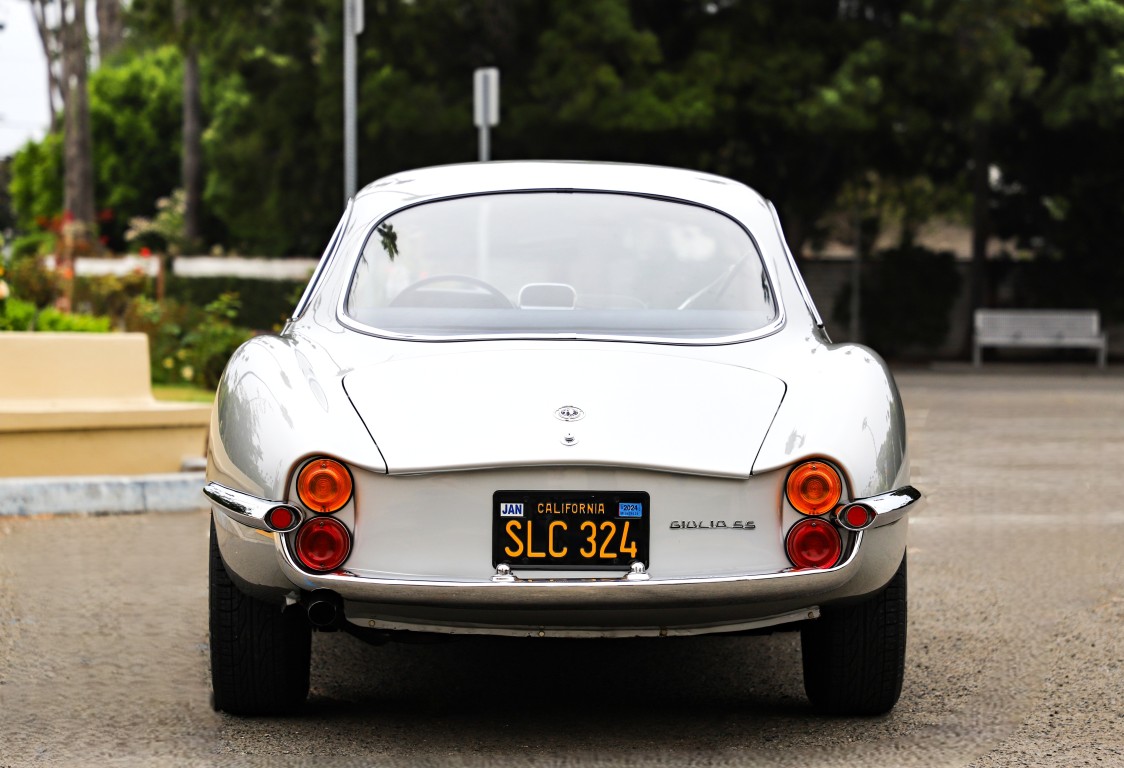 1965 Alfa Romeo Giulia 1600 Sprint Speciale 4 09