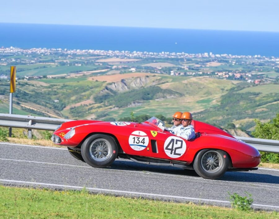 Group Of 8 Classic Ferraris Takes The 1000 Miglia By Storm