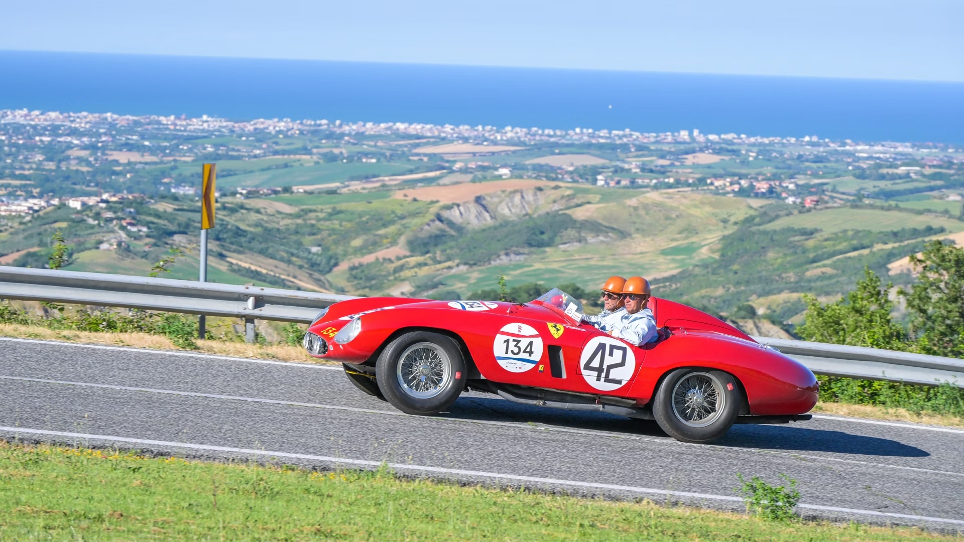 Group Of 8 Classic Ferraris Takes The 1000 Miglia By Storm