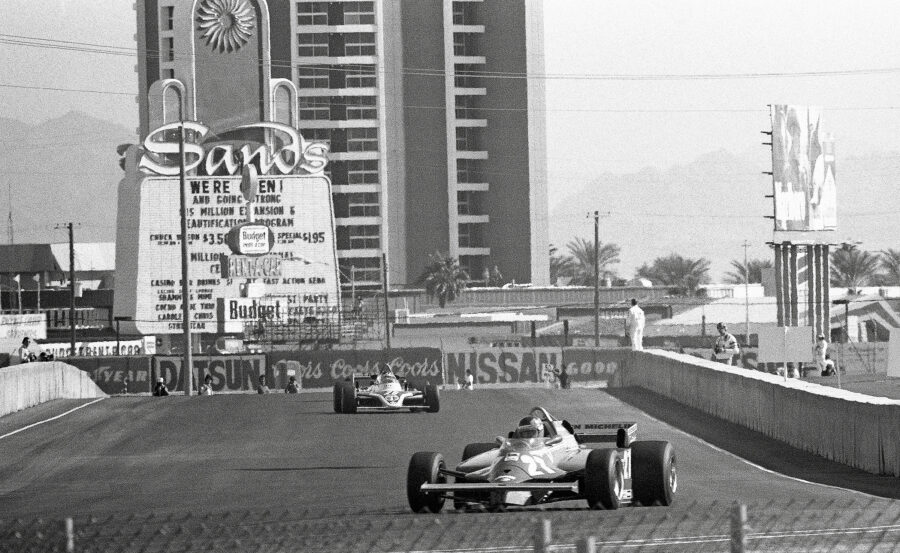 15-lv-1981-117-gilles-villeneuve-ferrari-126-ck-turbo_coated-3