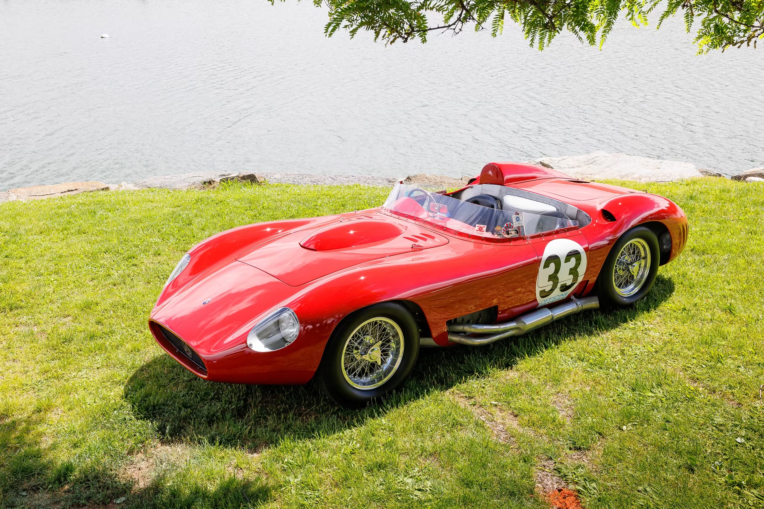 The Red Thunder From Modena & The Man Who Brought It To Greenwich 1 26 USA GreenwichConcours Saturday BestOfShow MTierney 0573.jpg Kopie