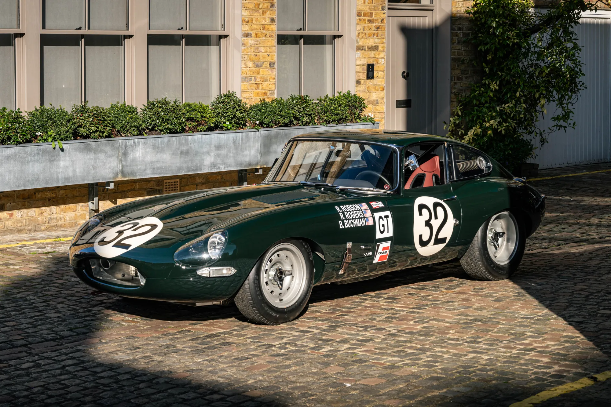 1961 Jaguar E-Type 2 3 2