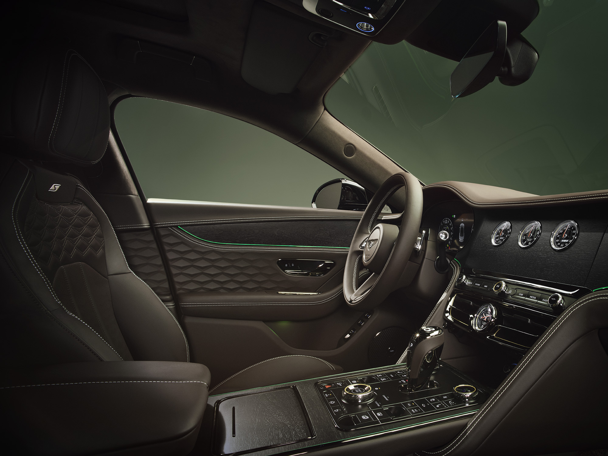 New Flying Spur 17