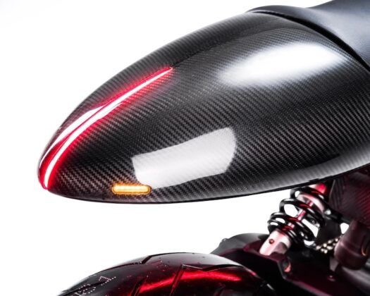 13 B9 DUCATI 821.jpg