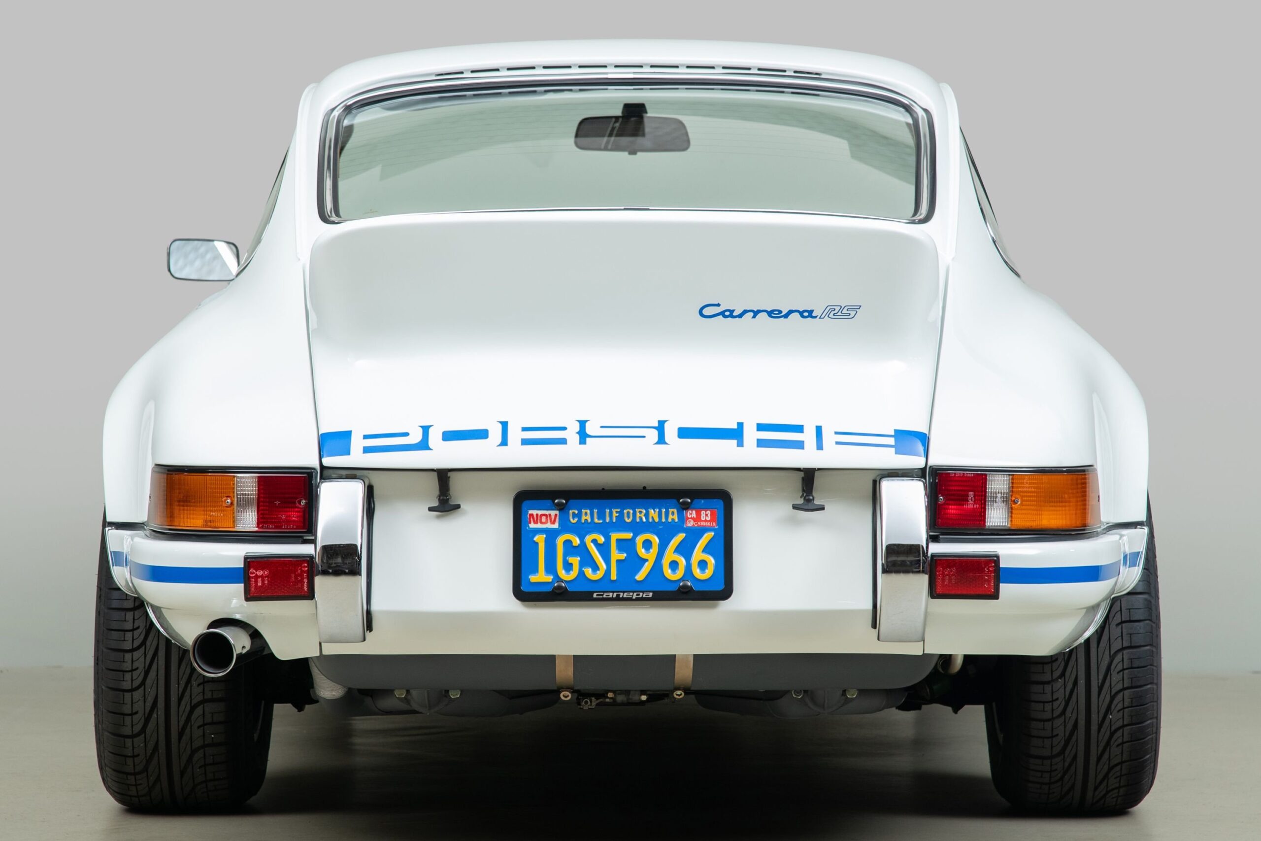 1973 Porsche 911 Carrera RS "Lightweight" 5 4 scaled