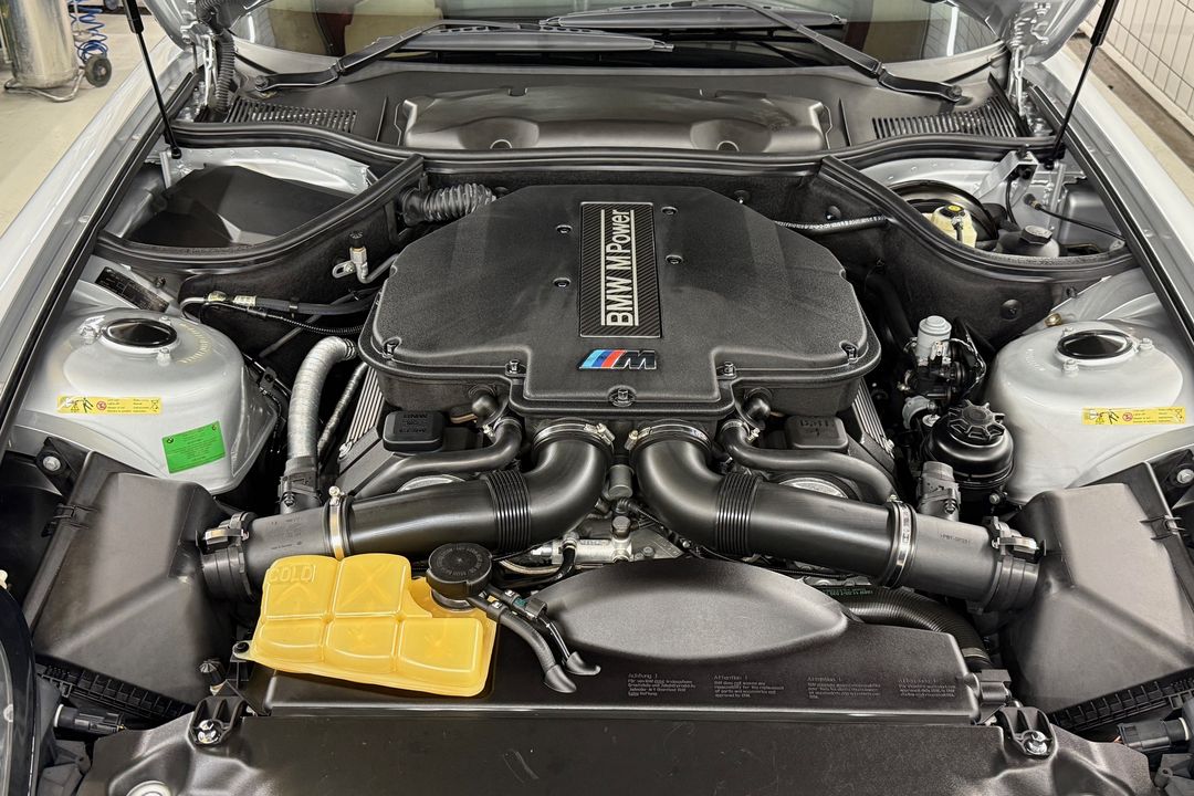 2000 BMW Z8 7 44