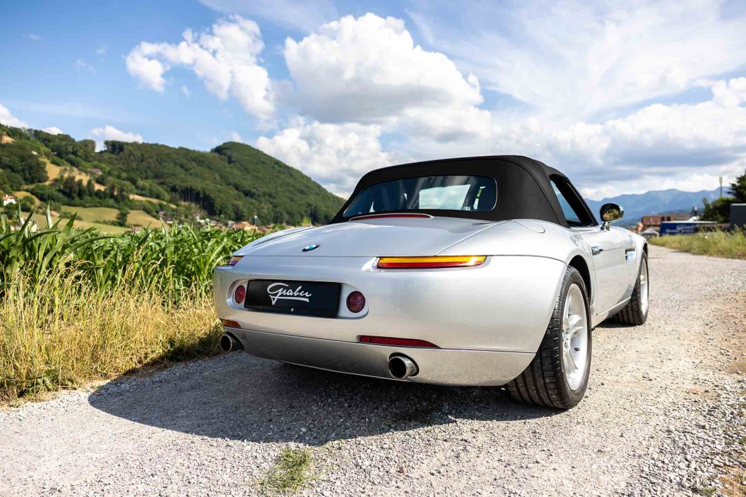 2000 BMW Z8 4 55