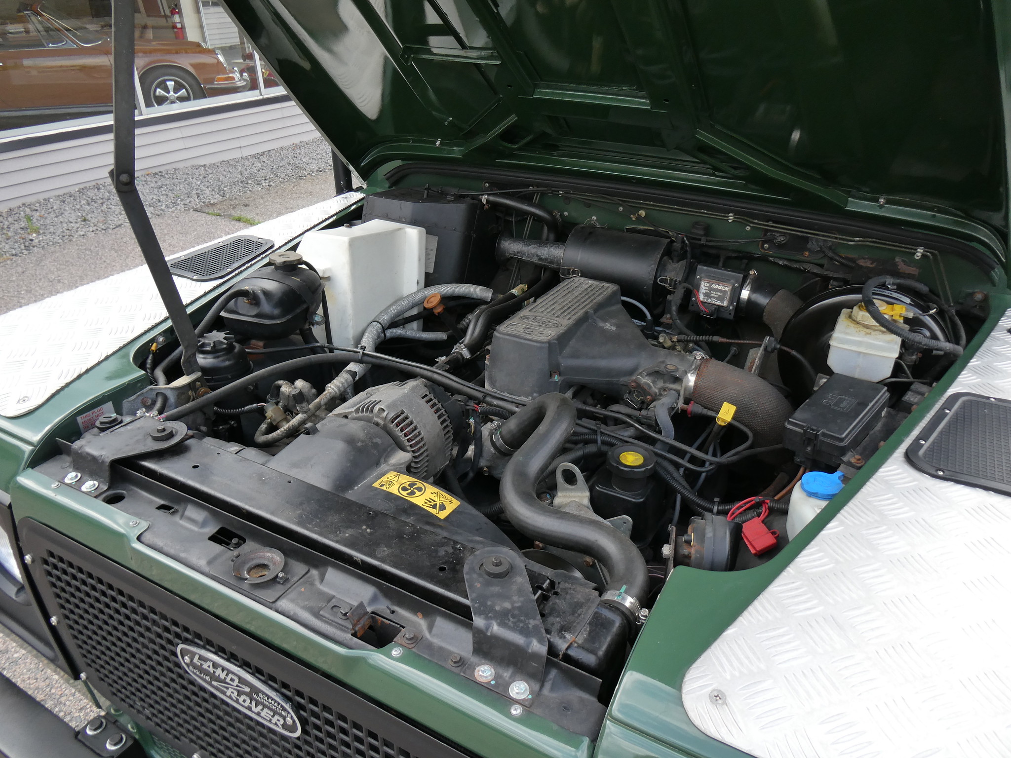 1997 Land Rover NAS Defender 90 Station Wagon 8 7 10